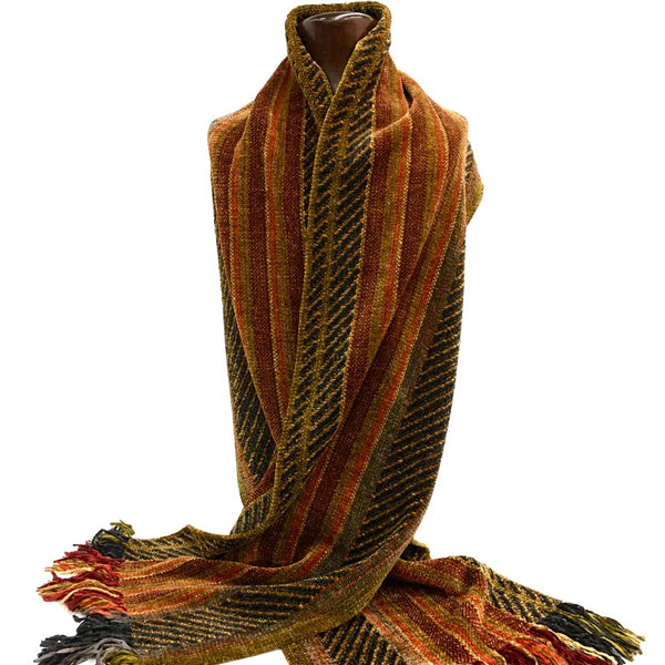 Warm, luxurious chenille scarf, Bronze